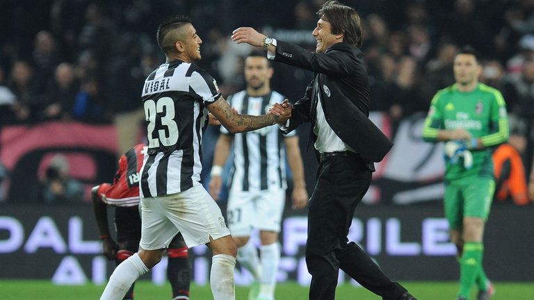 Arturo Vidal and Antonio Conte
