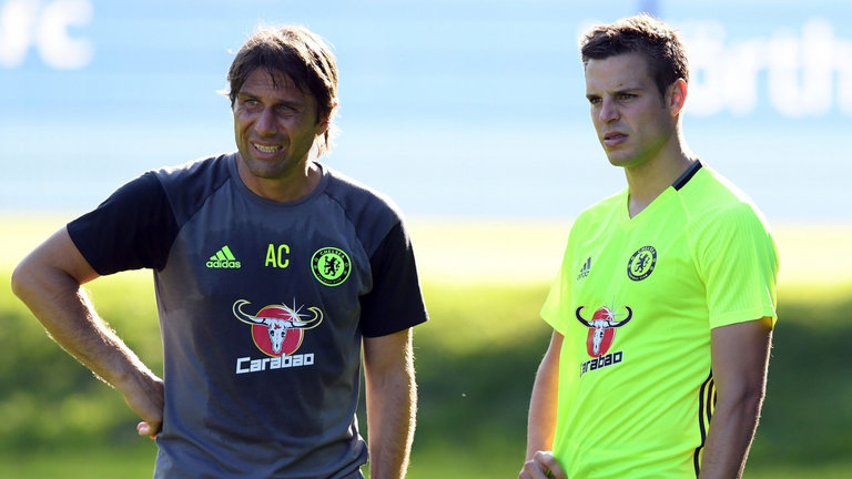Antonio Conte and Cesar Azpilicueta