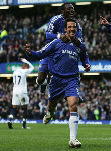 Juliano Belletti celbrates his goal with Shaun Wright-Phillips