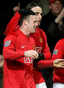 Wayne Rooney celebrates his goal