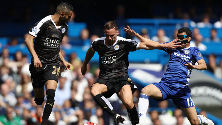 Danny Drinkwater (center)