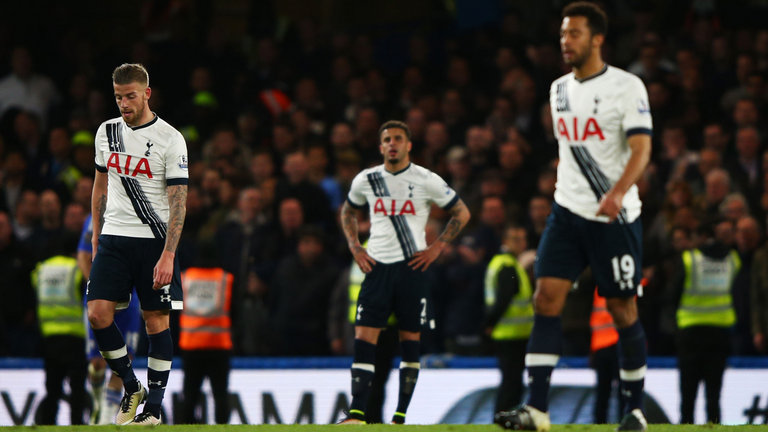 Dejected Tottenham players