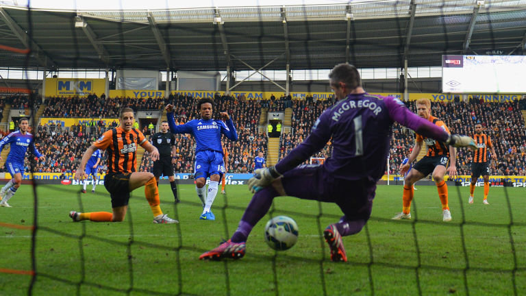 Loic Remy scores