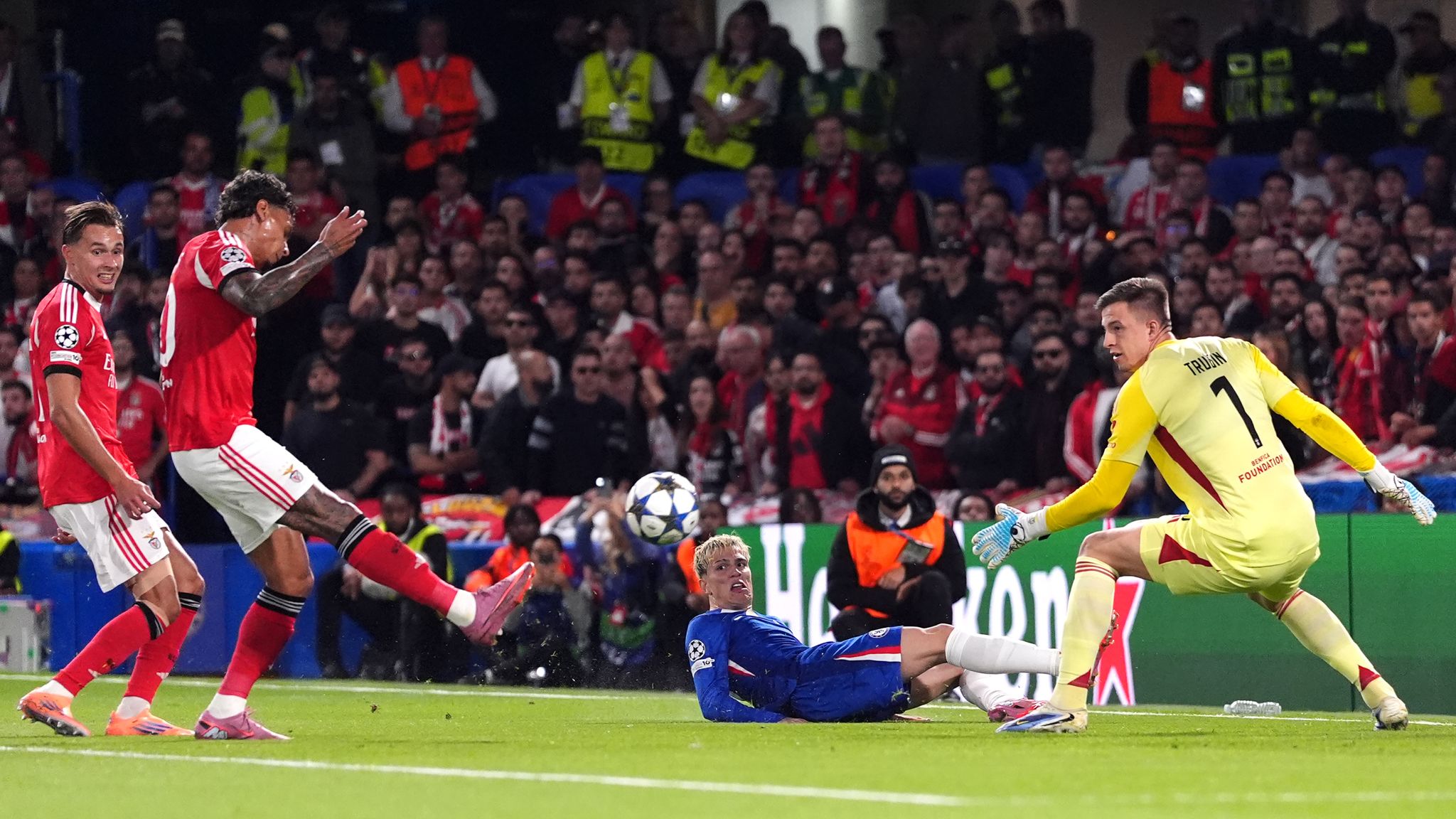 Richard Rios own goal